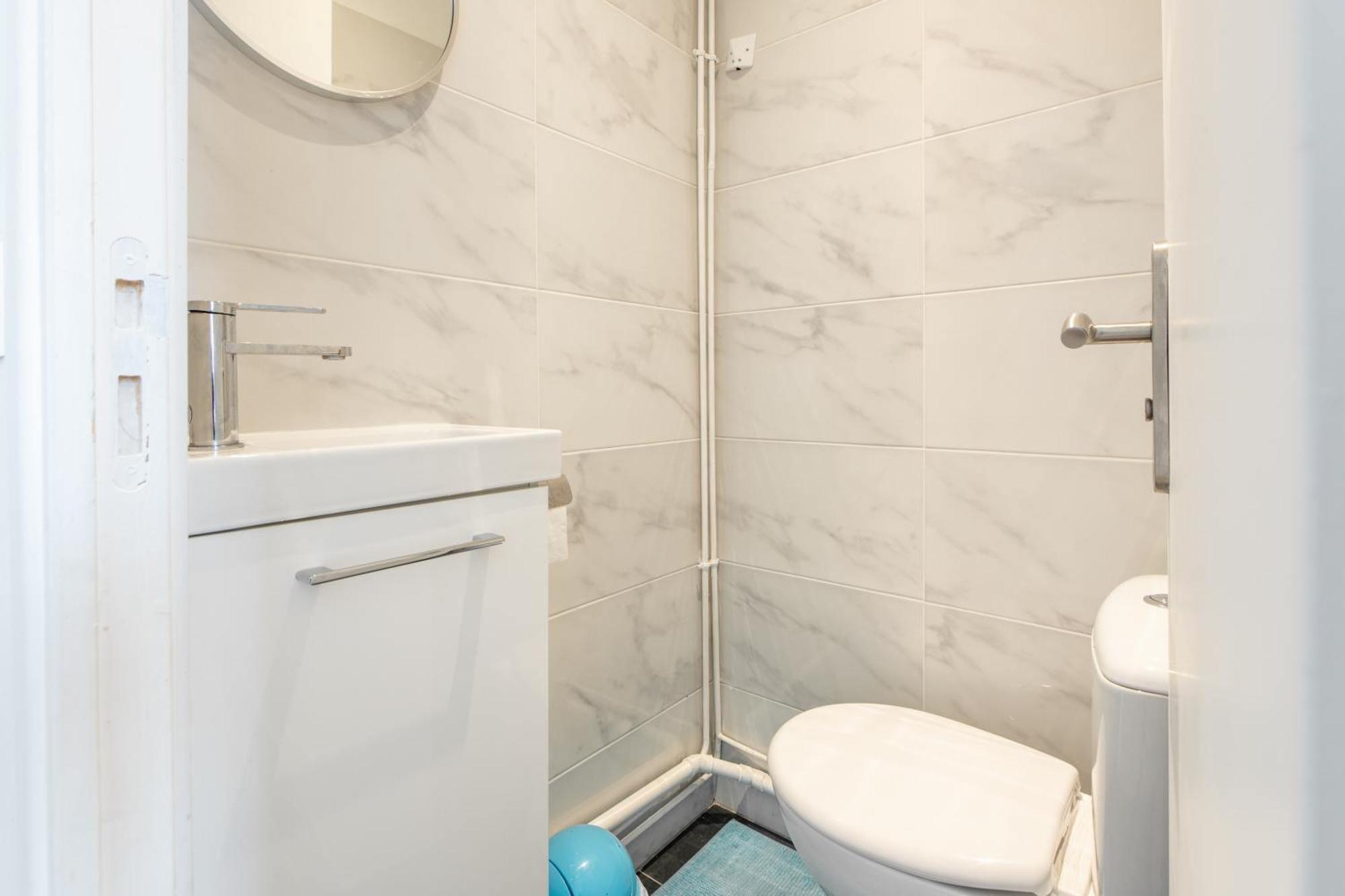 Spacious And Bright 2-Bedroom Large Apartment Very Close To Paris - Near Metro Булонь-Бийанкур Экстерьер фото