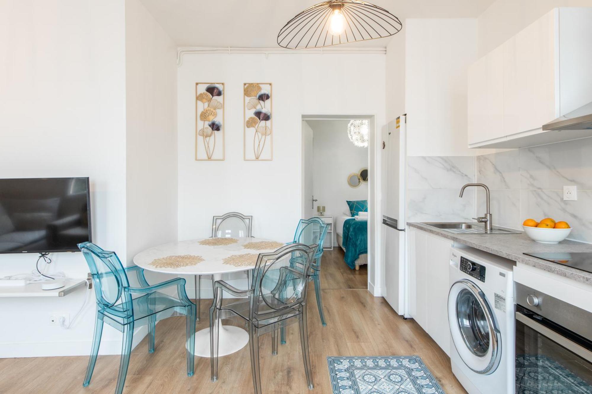 Spacious And Bright 2-Bedroom Large Apartment Very Close To Paris - Near Metro Булонь-Бийанкур Экстерьер фото
