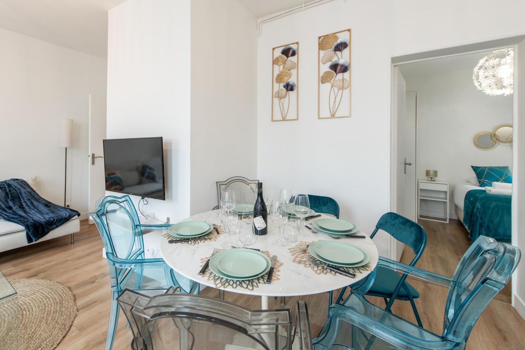 Spacious And Bright 2-Bedroom Large Apartment Very Close To Paris - Near Metro Булонь-Бийанкур Экстерьер фото
